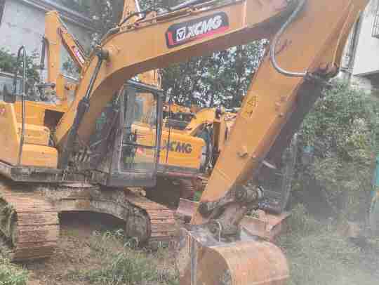 徐工XE135G履带式挖掘机