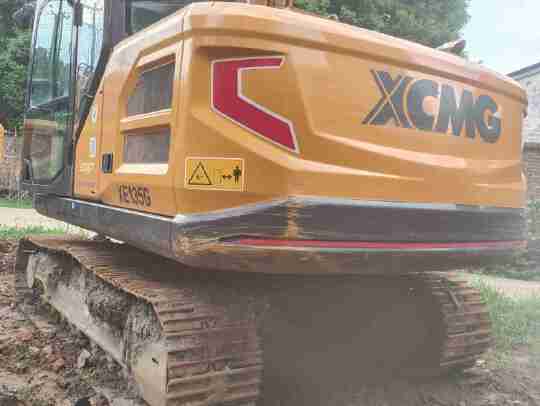 徐工XE135G履带式挖掘机