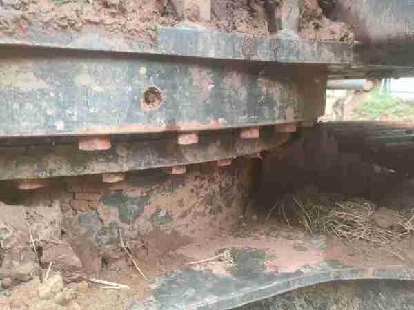 徐工XE135G履带式挖掘机