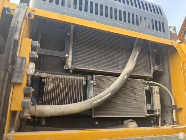 徐工XE490DK履带式挖掘机