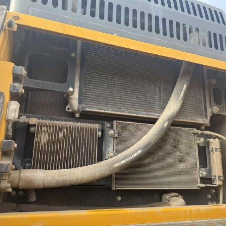 徐工XE490DK履带式挖掘机