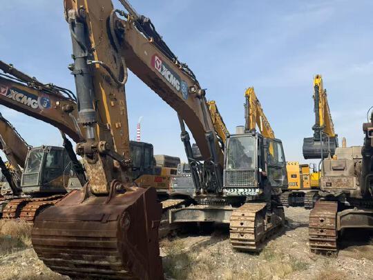 徐工XE490DK履带式挖掘机