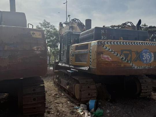 徐工XE490DK履带式挖掘机