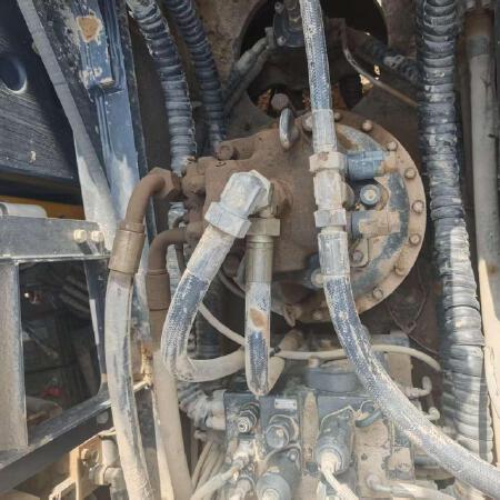 徐工XE490DK履带式挖掘机