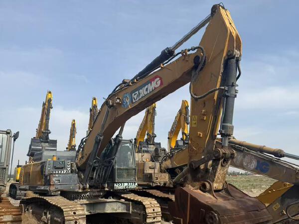 徐工XE490DK履带式挖掘机