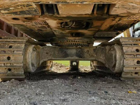 徐工XE550DK履帶式挖掘機