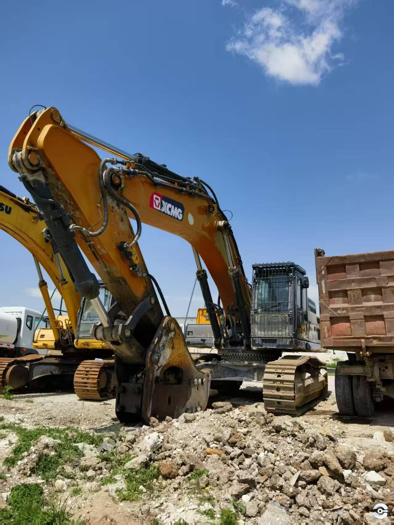 徐工XE550DK履帶式挖掘機