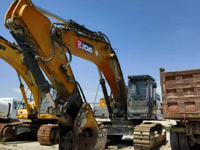 徐工XE550DK履帶式挖掘機