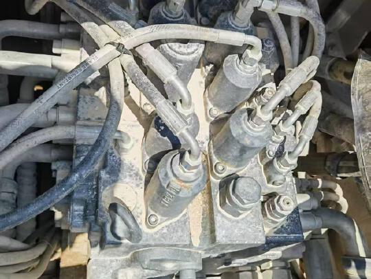 徐工XE550DK履帶式挖掘機