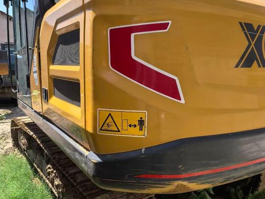 徐工XE135G履帶式挖掘機