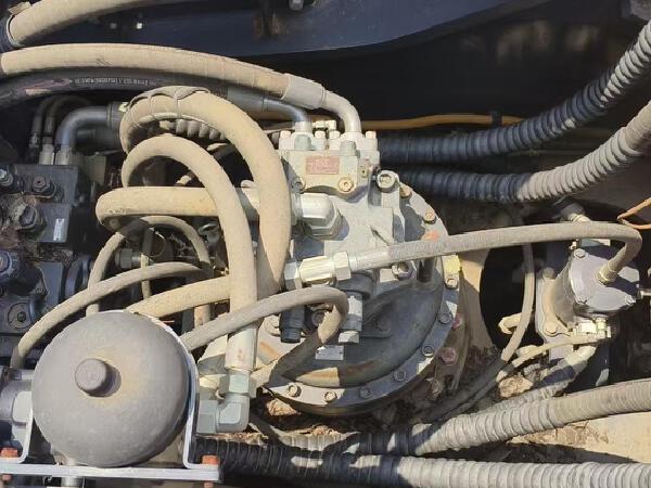 徐工XE550DK履帶式挖掘機