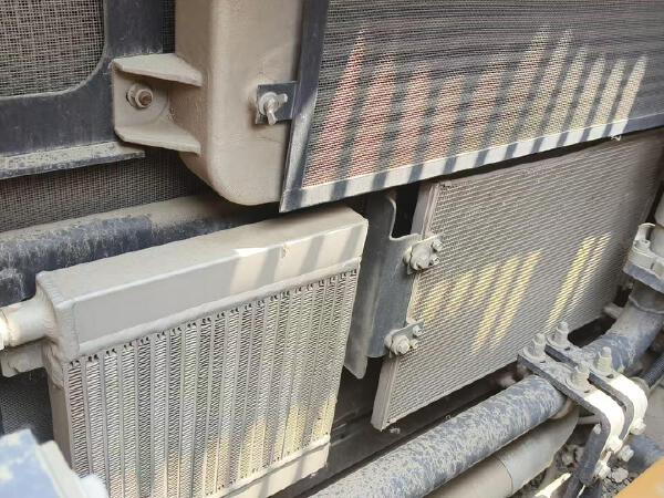 徐工XE550DK履帶式挖掘機