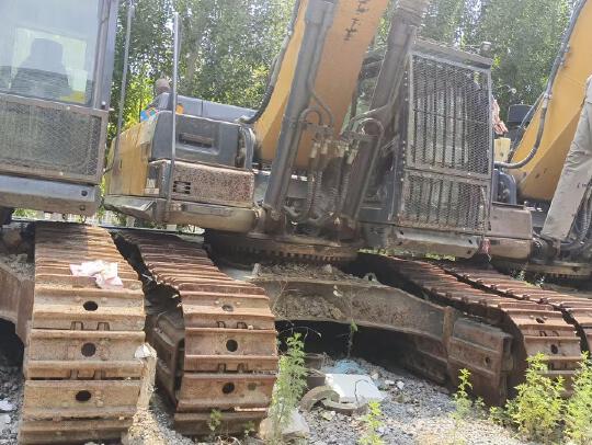 徐工XE550DK履帶式挖掘機