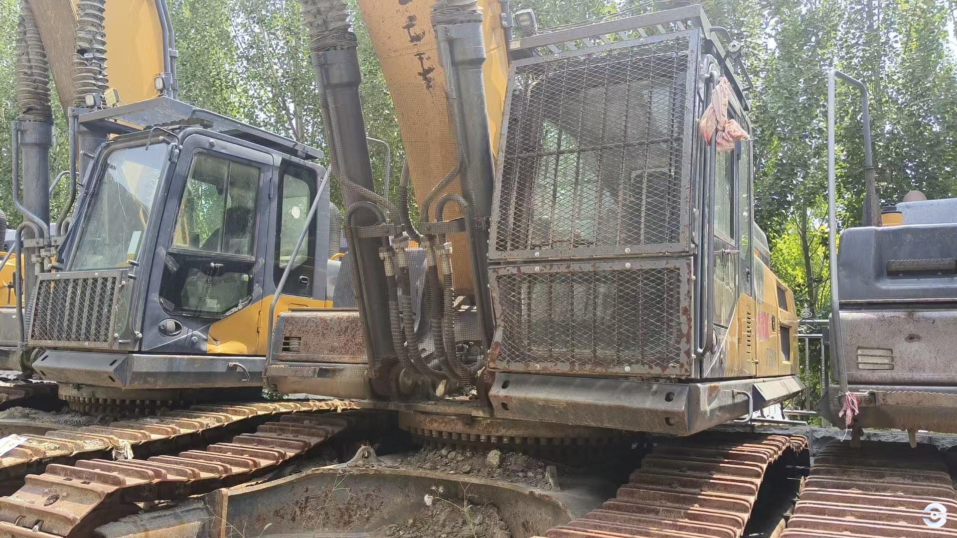 徐工XE550DK履帶式挖掘機