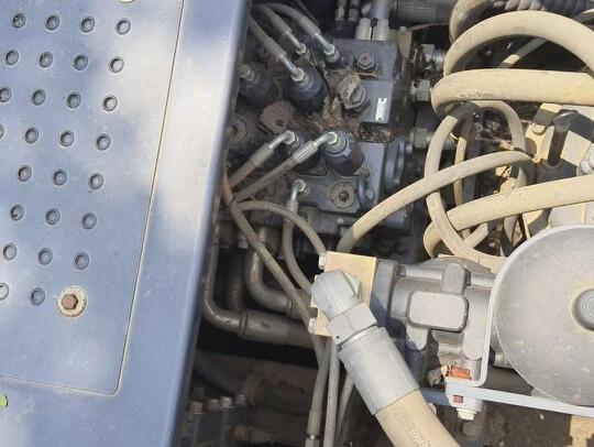 徐工XE550DK履帶式挖掘機