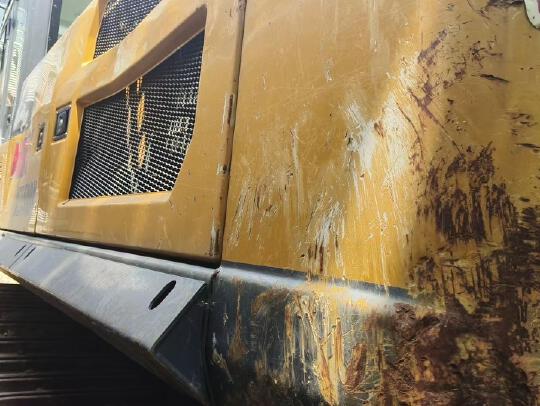 徐工XE550DK履带式挖掘机