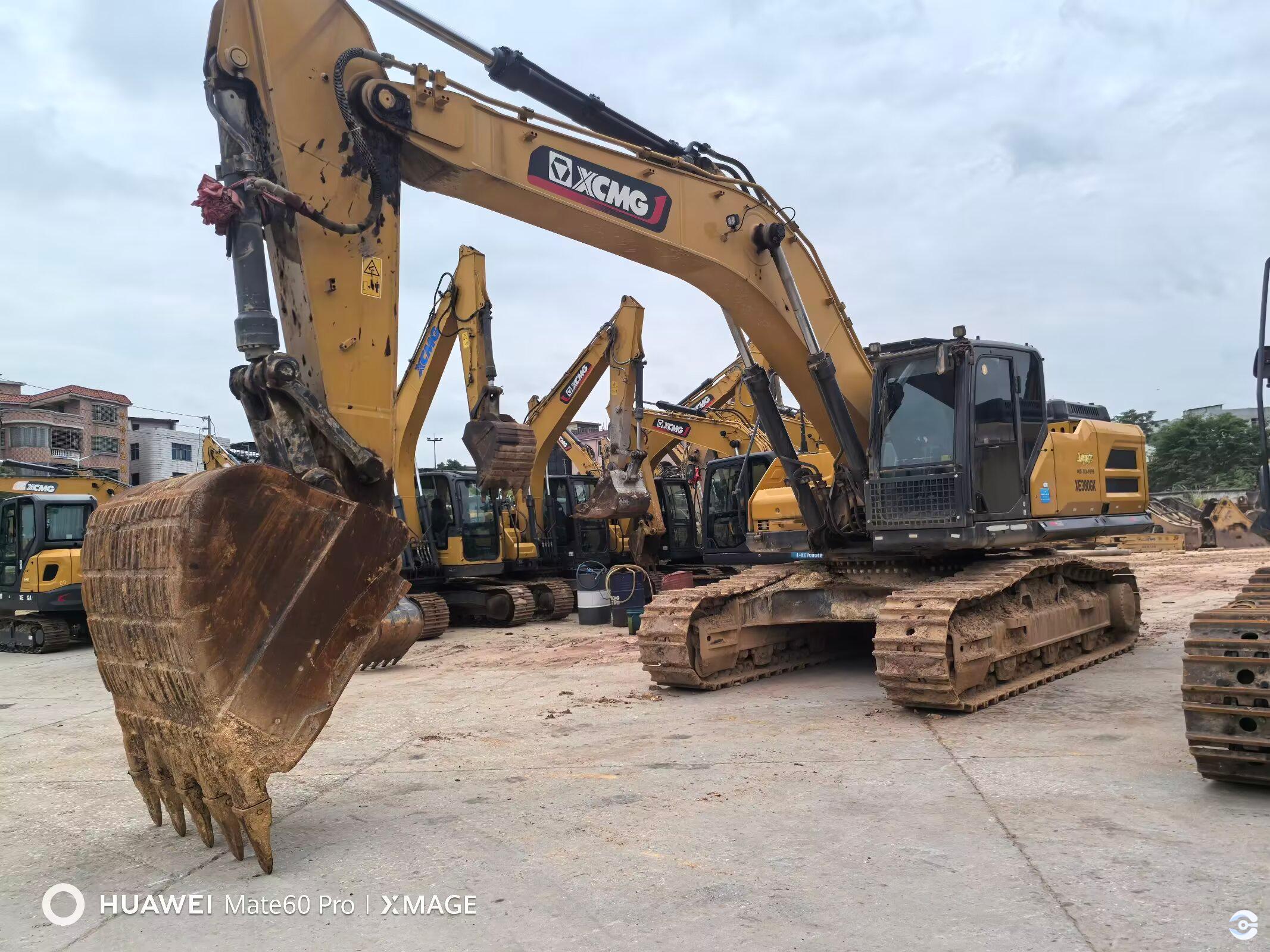 徐工XE380GK履帶式挖掘機