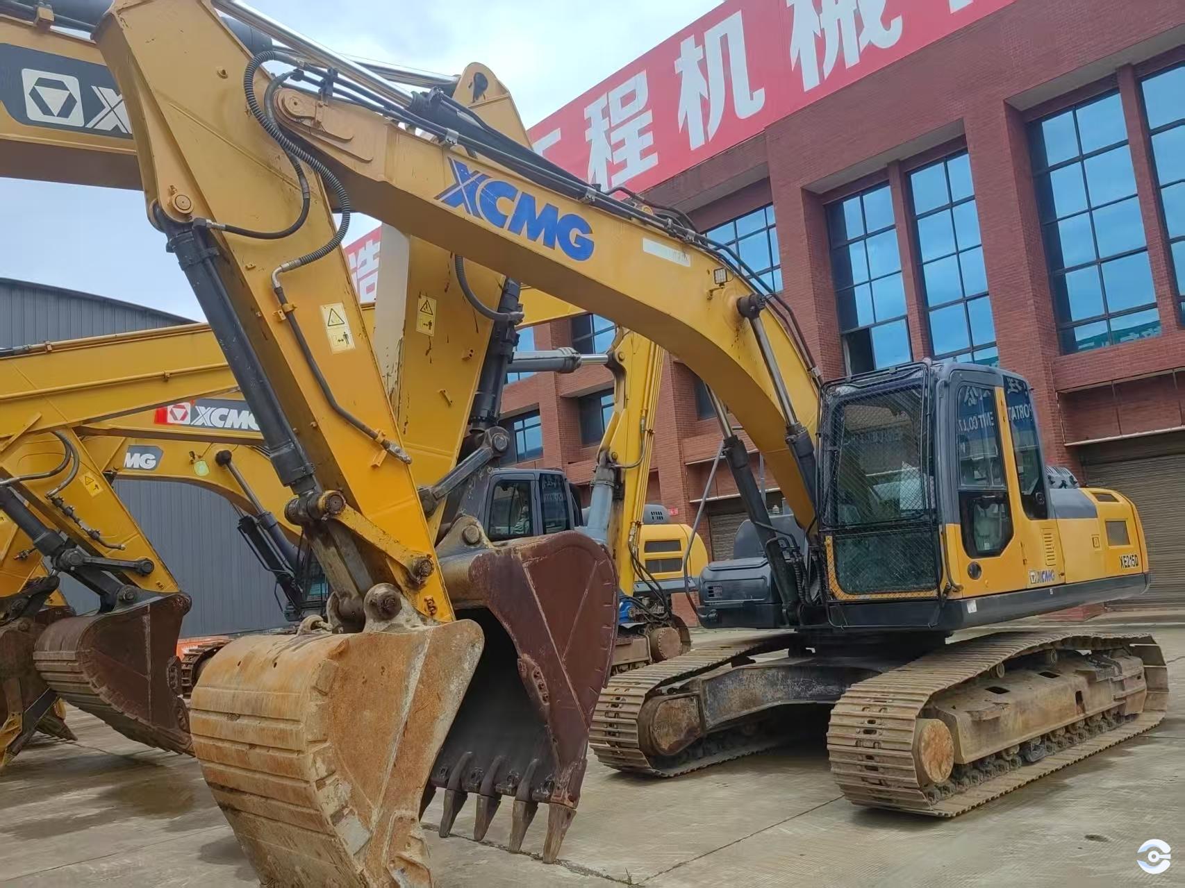 徐工XE215DA履帶式挖掘機