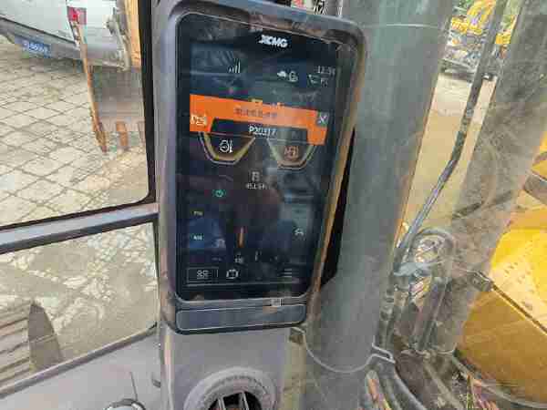 徐工XE135G履帶式挖掘機