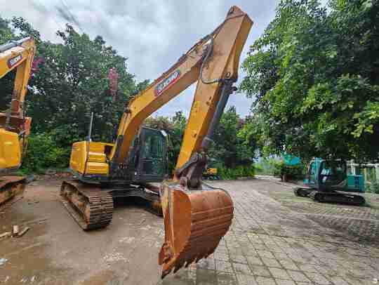 徐工XE135G履帶式挖掘機