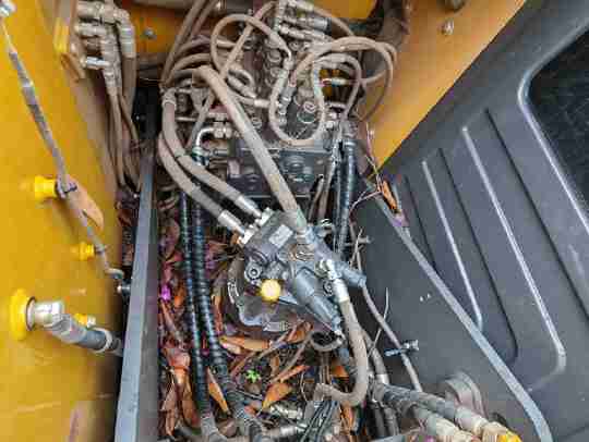 徐工XE135G履帶式挖掘機