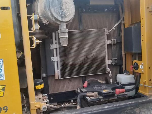 徐工XE135G履帶式挖掘機(jī)