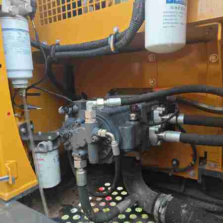 徐工XE135G履带式挖掘机