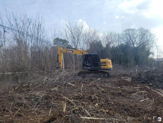 徐工XE135G履带式挖掘机