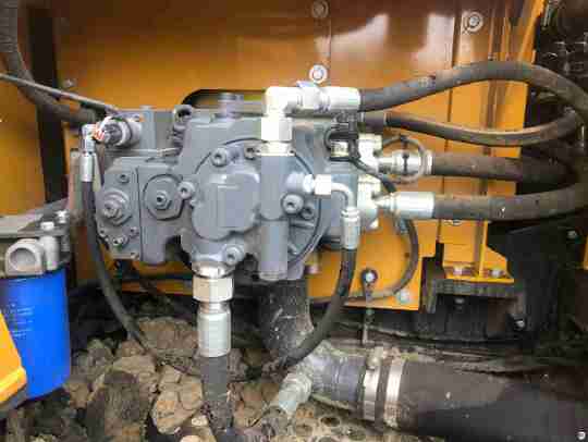 徐工XE135G履帶式挖掘機