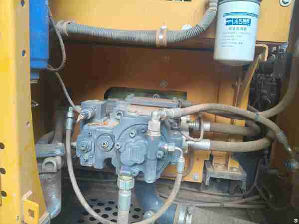 徐工XE135G履帶式挖掘機(jī)