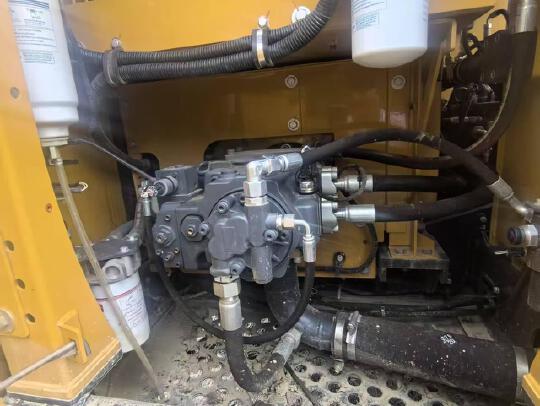 徐工XE135G履帶式挖掘機