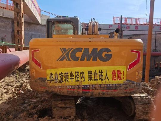 徐工XE135G履帶式挖掘機