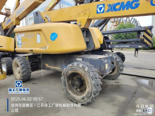 徐工GTBZ26S直臂式高空作業(yè)車