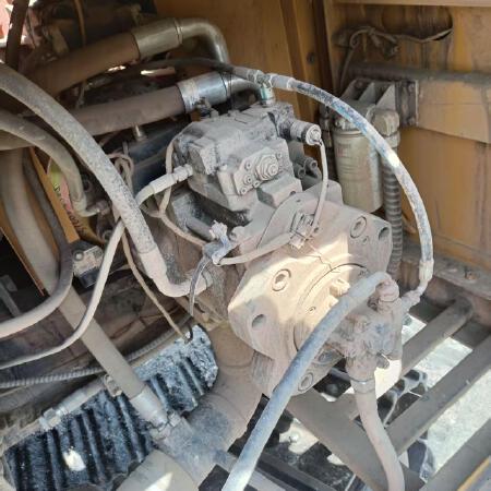 徐工XE700D履带式挖掘机