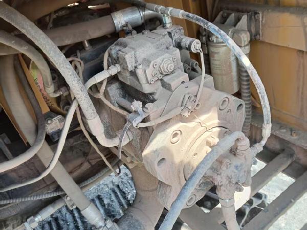 徐工XE700D履帶式挖掘機(jī)