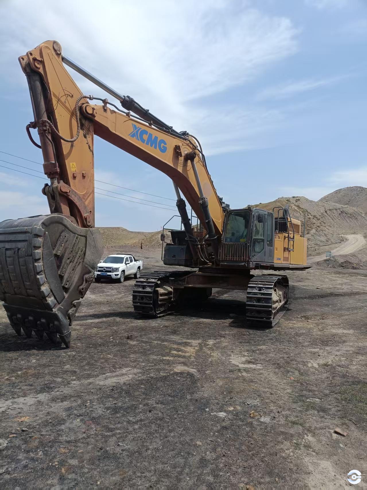 徐工XE700D履帶式挖掘機