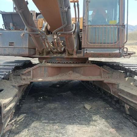 徐工XE700D履带式挖掘机