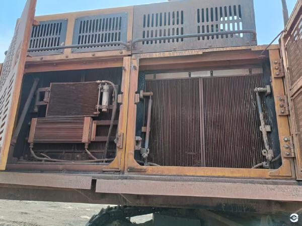 徐工XE700D履帶式挖掘機(jī)