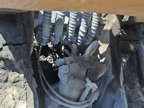 徐工XE900D履帶式挖掘機