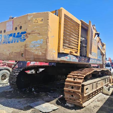 徐工XE900D履带式挖掘机