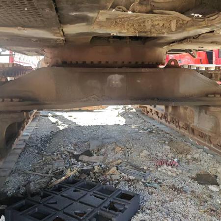 徐工XE900D履带式挖掘机