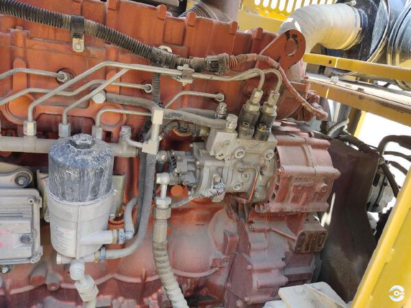 徐工XE900D履帶式挖掘機(jī)