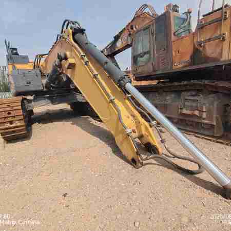 徐工XE700D履带式挖掘机