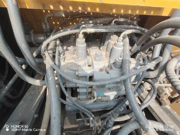 徐工XE700D履帶式挖掘機