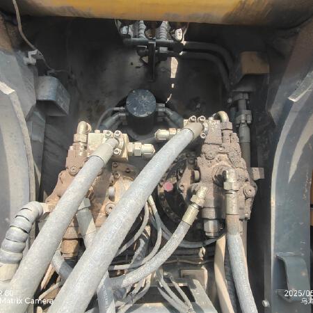 徐工XE700D履带式挖掘机