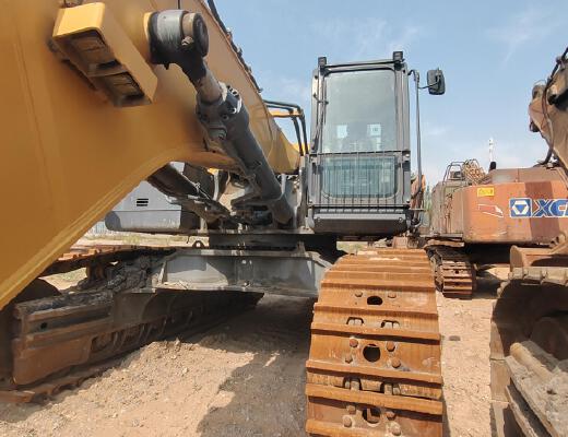 徐工XE700D履带式挖掘机