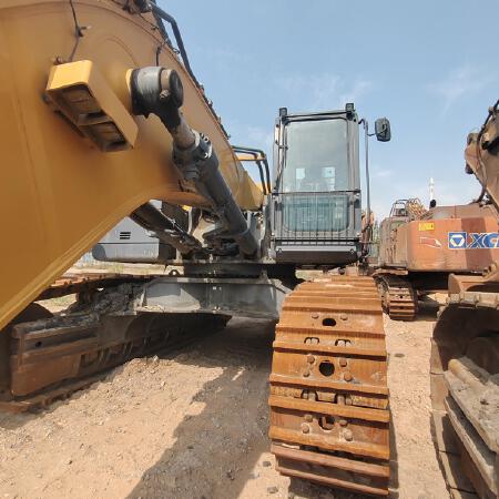 徐工XE700D履带式挖掘机