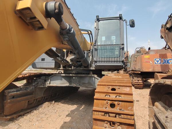 徐工XE700D履帶式挖掘機(jī)