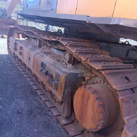 徐工XE700D履带式挖掘机