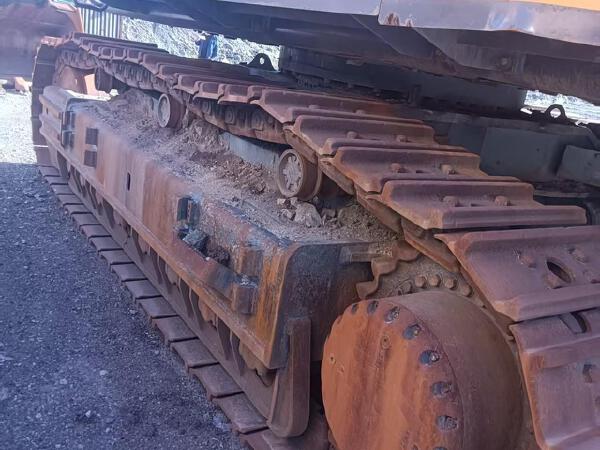 徐工XE700D履帶式挖掘機